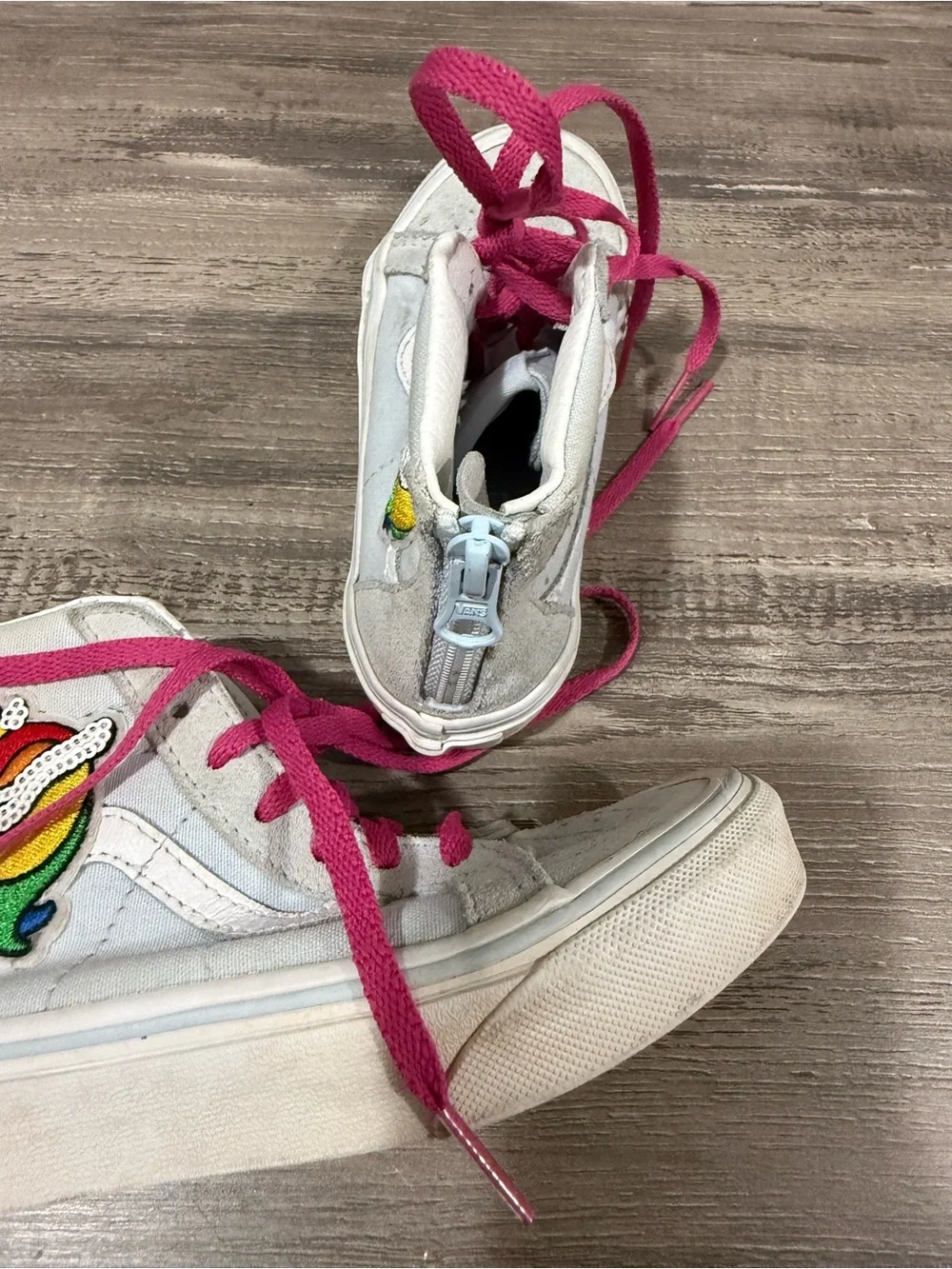 Vans SK8 Hi Kids High-Top Sneakers with Rainbow Unicorn Patch